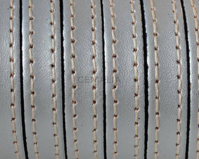 Cordon de Cuero Plano cosido. 10x2mm. Plata metalizada. Calidad superior. Precio Especial