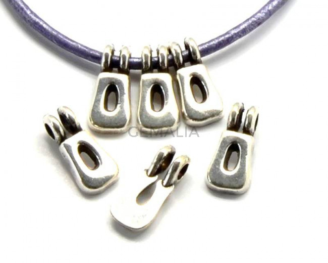 Colgante Letra Zamak  "O". 9mm. Plateado. Int.2,2mm