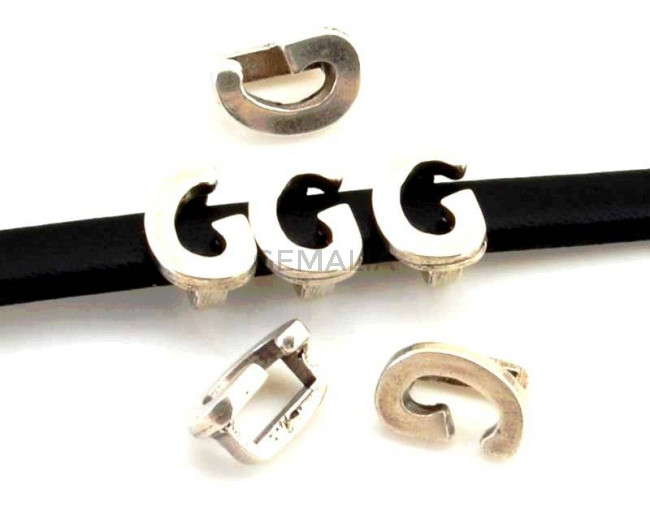 Letra Zamak "G". 9,5mm. Plateado. Int.6x2,5mm