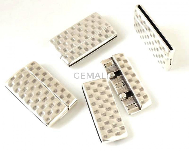 Cierre magnetico de Zamak plano. 43x25mm. Plateado. Int.40x2mm. Precio Especial
