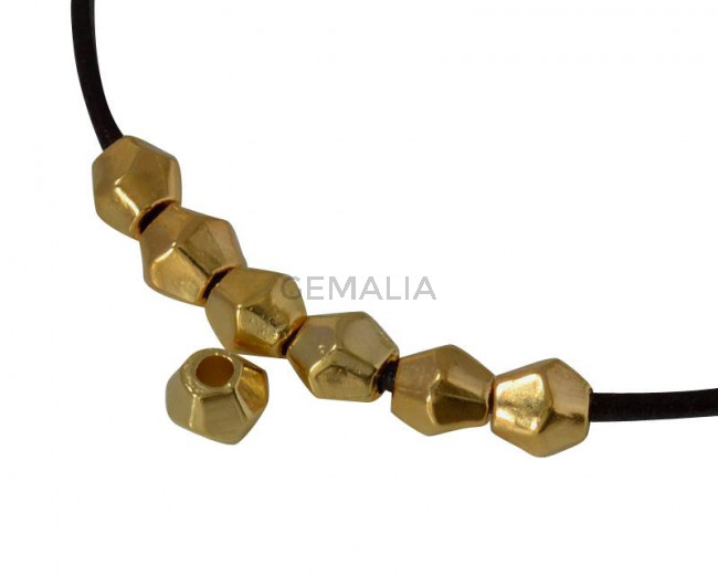 Entrepieza de Zamak Rombo 4x4mm. Dorado. Int.1,5mm