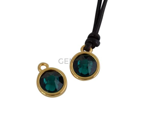 Colgante de SWAROVSKI y Zamak moneda 9x5x9,5mm. Dorado-Emerald. Int.1,5mm