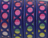 Tira fantasia sintetica.Plano12x1,5mm.Violeta-multicolor. Calidad Superior