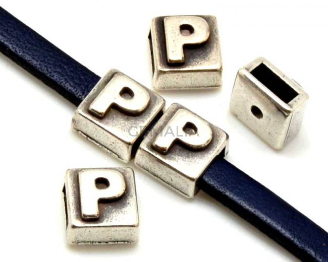 Zamak. Square. 9mm. Letter P . Silver color. Inn.6x2.5mm.