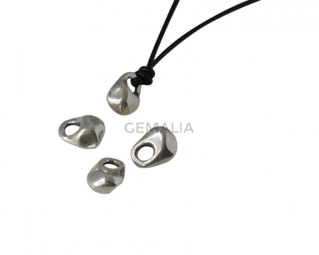 Zamak pendant 10x8mm. Silver. Inn. 3mm.
