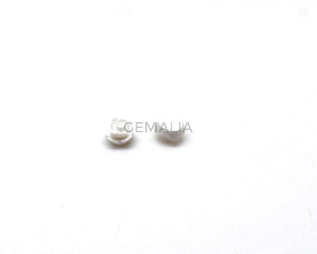 Resin. Cabochon. Flower.7x7x6mm.