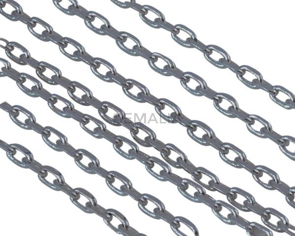 Brass oval chain 2,5x1,5mm. Shiny Silver.