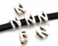 Zamak. Letter N. 9.5mm. Silver color. Inn.6x2.5mm.